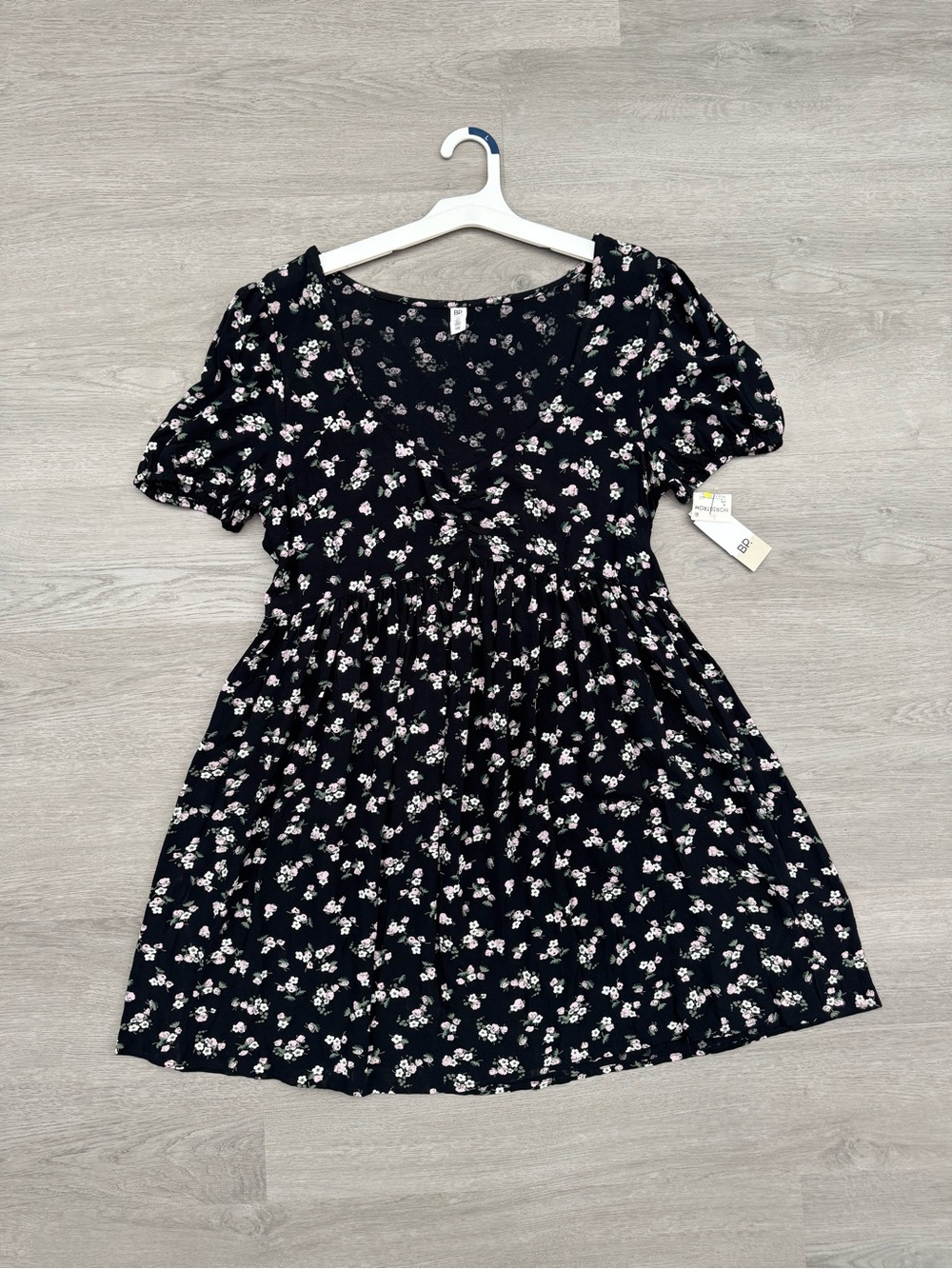 Nordstrom Black Floral Puff-Sleeve Mini Dress